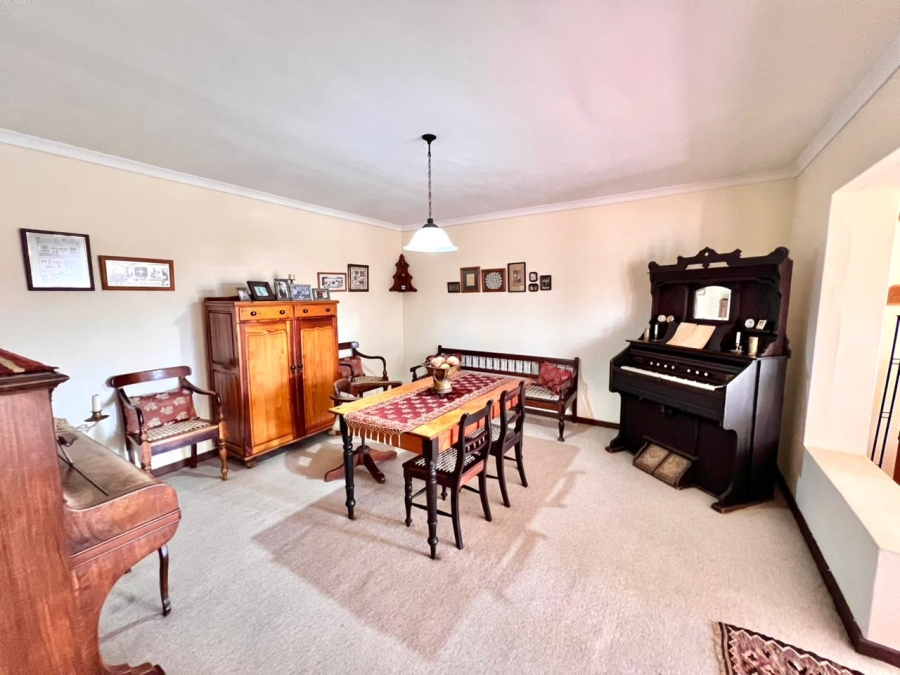 6 Bedroom Property for Sale in Ferreira Town Eastern Cape